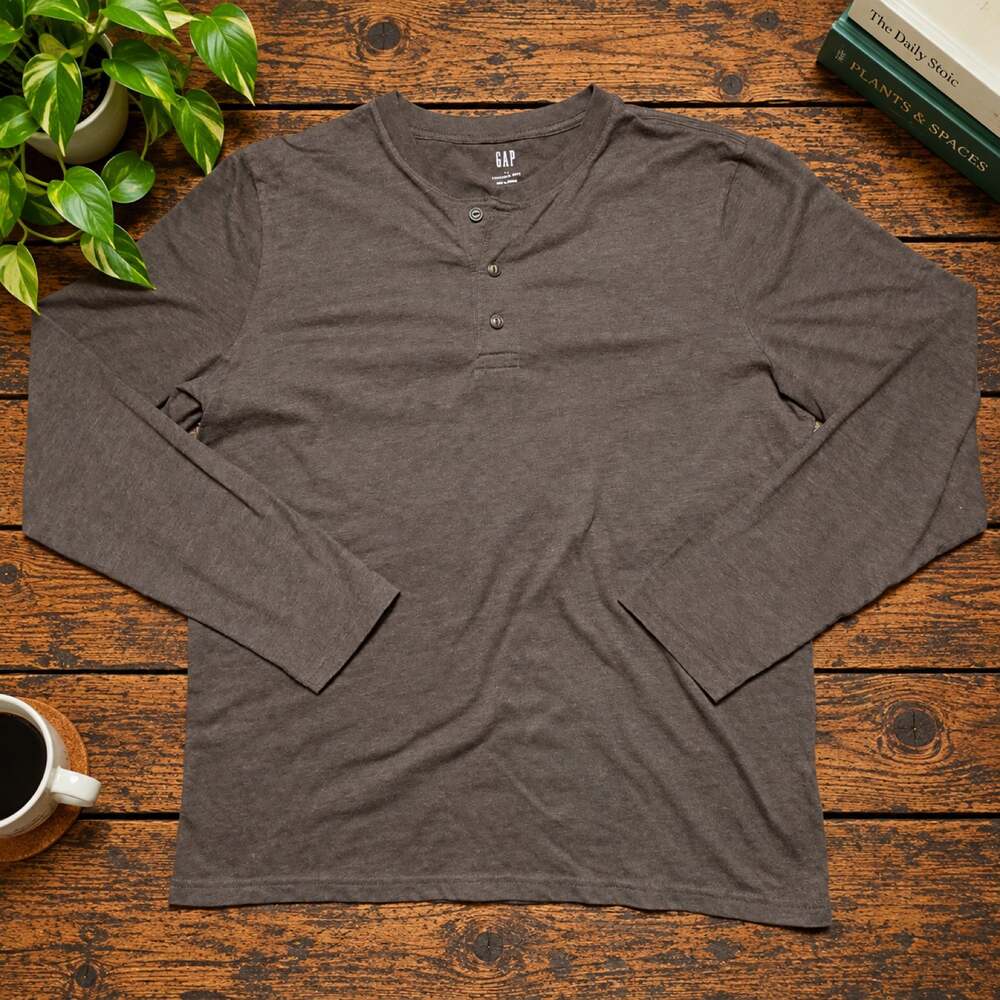 Gap Everyday Soft Henley Shirt Mens Large Brown Long Sleeve 3 Button Casual Tee